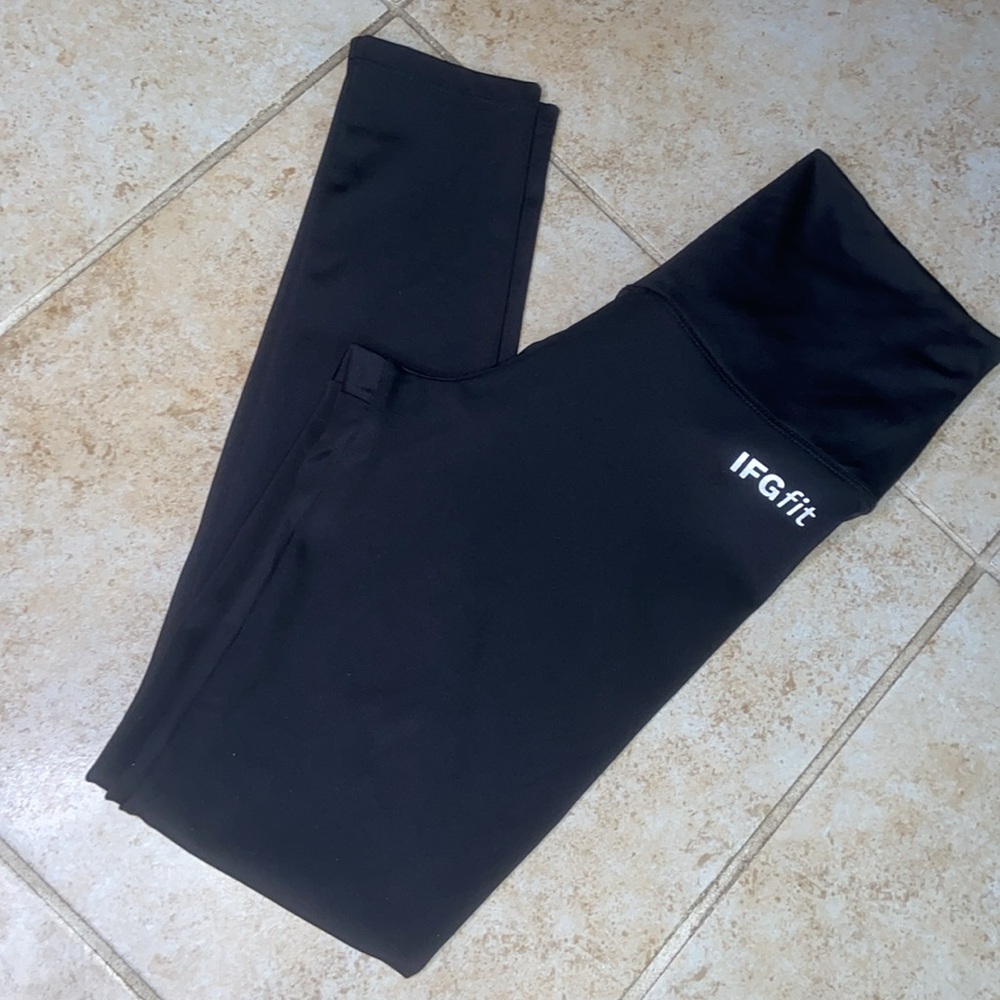 EUC Sz M IFGfit (Forme) Women's High-Waist Black Leggings